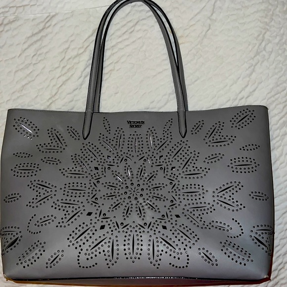 Victoria's Secret Handbags - ✨Tote Bag✨